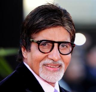 We should be proud of the players: Amitabh | आम्हाला खेळाडूंचा अभिमान वाटायला हवा : अमिताभ