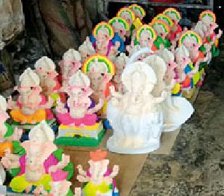 The use of POP for the idol has increased | मूर्तीसाठी पीओपीचा वापर वाढला The use of POP for the idol has increased | मूर्तीसाठी पीओपीचा वापर वाढला