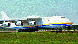 Now, cargo service can be availed from Nashik for a year | आता नाशिकमधून वर्षभरासाठी कार्गो सेवा शक्य