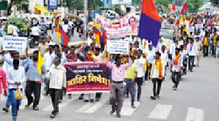 Aggressive front for Shankar's arrest | शंकर महाराजांच्या अटकेसाठी आक्रमक मोर्चा