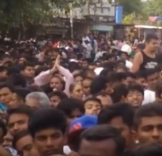 VIDEO - A crowd of devotees in the queue of Lalbaug Raja | VIDEO - लालबाग राजाच्या नवसाच्या रांगेत भाविकांची गर्दी