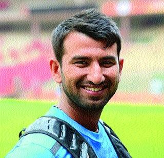 Pink light in the night light is difficult to play: Pujara | रात्रीच्या उजेडात गुलाबी चेंडू खेळणे कठीण : पुजारा