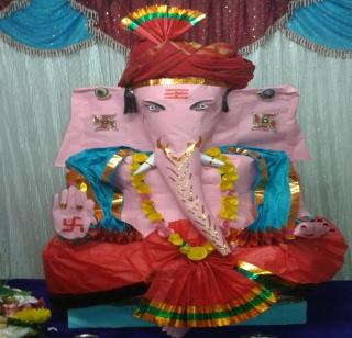 Shree Ganesha created from paper | कागदापासून साकारले 'श्री गणेशा'