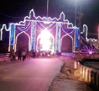 Jatpura Gate Blaze Brightly | रोषणाईने उजळला जटपुरा गेट . Jatpura Gate Blaze Brightly | रोषणाईने उजळला जटपुरा गेट .