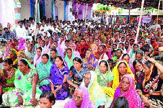 Fifty-three hunger strike of Billpuri | बिलपुरीच्या साडेतीनशे ग्रामस्थांचे उपोषण Fifty-three hunger strike of Billpuri | बिलपुरीच्या साडेतीनशे ग्रामस्थांचे उपोषण