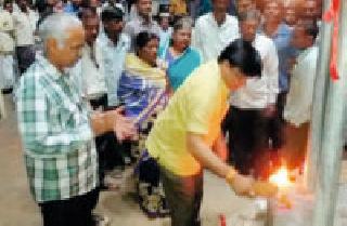 Citizens should use LED lights | नागरिकांनी एलईडी लाईटचा वापर करावा Citizens should use LED lights | नागरिकांनी एलईडी लाईटचा वापर करावा