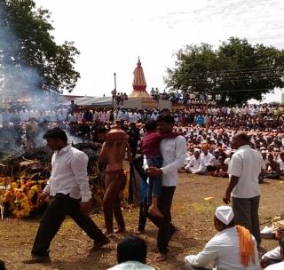 Nashik: funeral procession in Mulgavya on Shaheed Javanah | नाशिक : शहीद जवानावर मुळगावी अंत्यसंस्कार