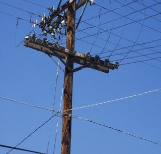 The death of the gutkha falls on the electricity star | गुटख्याची पिचकारी वीजेच्या तारेवर पडून तरूणाचा मृत्यू