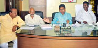 Nagpur-Mumbai express highway will be used for farmers | नागपूर-मुंबई दु्रतगती महामार्ग शेतकऱ्यांना देशोधडीला लावणार Nagpur-Mumbai express highway will be used for farmers | नागपूर-मुंबई दु्रतगती महामार्ग शेतकऱ्यांना देशोधडीला लावणार