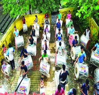 Increasing curves of drums and cards in Bappa's procession | बाप्पाच्या मिरवणुकींत ढोल-ताशांची वाढतेय क्रेझ