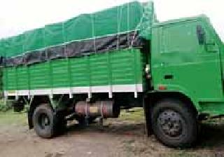 Green color for public distribution system vehicles | सार्वजनिक वितरण व्यवस्थेतील वाहनांना हिरवा रंग