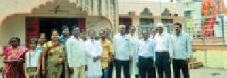 The commitment made by Hindu-Muslim brothers | हिंदू-मुस्लिम बांधवांनी जोपासली बांधिलकी The commitment made by Hindu-Muslim brothers | हिंदू-मुस्लिम बांधवांनी जोपासली बांधिलकी