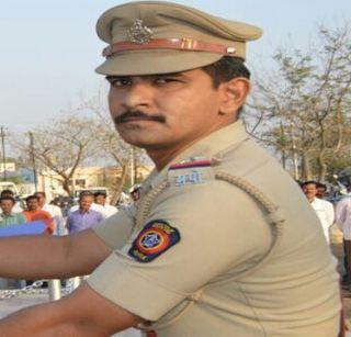 The police officer in Jalna committed suicide by shooting himself | जालन्यात पोलीस अधिका-याची स्वतःवर गोळी झाडून आत्महत्या