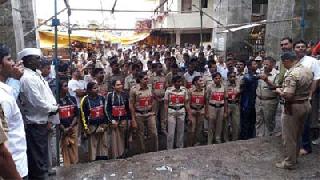 The competition for climbing the steps in the fort | गडावरील पायऱ्या चढण्याची स्पर्धा
