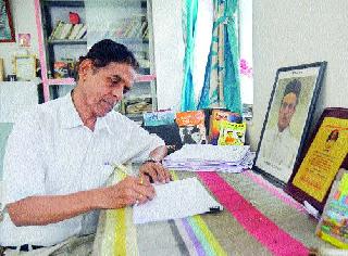 Nagesh Kambalee's referer service from Nashik | नाशिकच्या नागेश कांबळेंची ‘रेफरन्स सर्व्हिस’ Nagesh Kambalee's referer service from Nashik | नाशिकच्या नागेश कांबळेंची ‘रेफरन्स सर्व्हिस’