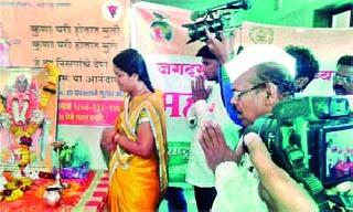Help to the injured soldiers | जखमी सैनिकांना मदतीचा संकल्प Help to the injured soldiers | जखमी सैनिकांना मदतीचा संकल्प