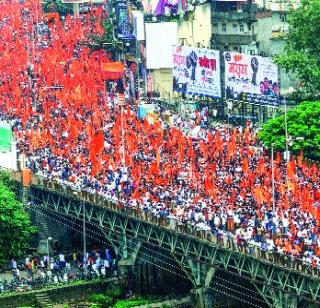 Pune is filled with self-reliance | स्वयंशिस्तीने भारावले पुणे