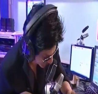 When Shahrukh Khan becomes 'DJ' | जेव्हा शाहरूख खान बनतो 'डीजे'