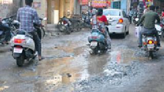 City of Amravati potholes | अमरावती खड्ड्यांचे शहर