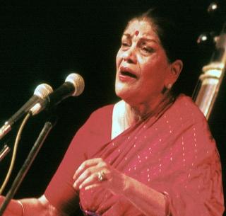 Memorial Day of renowned classical singer Shobha Gurtu | विख्यात शास्त्रीय गायिका शोभा गुर्टू यांचा स्मृतिदिन