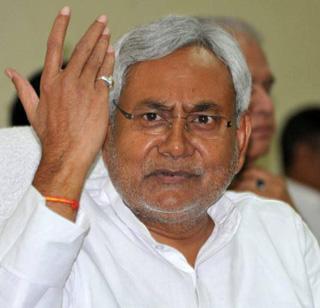 Nitish Kumar jolts, high court rejects ban on liquor ban | नितीश कुमारांना झटका, उच्च न्यायालयाकडून दारुबंदी कायदा रद्द