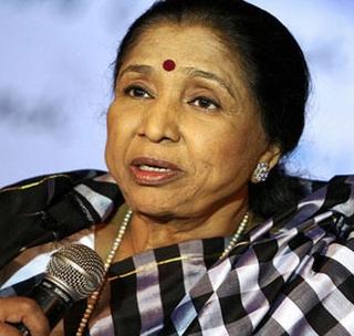 Asha Bhosale's apt reply to those who use shail language | शिवराळ भाषा वापरणा-यांना आशा भोसलेचे चोख प्रत्युत्तर