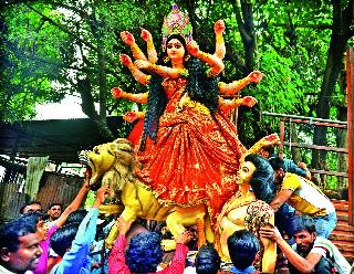 Start of Navratri festival in the Jasdamba Mata temple of the mausoleum | मेशीच्या जगदंबा माता मंदिरात नवरात्रोत्सवास प्रारंभ