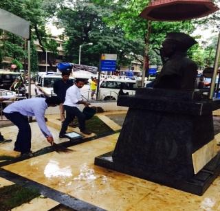 Cleanliness campaign for the students of Gandhi Jayanti | गांधी जयंतीनिमित्त छात्रभारतीचे स्वच्छता अभियान