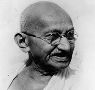 Gandhi gandhi will come from Gandhian philosophy! | गांधी घरातून होणार गांधी विचार दर्शन!