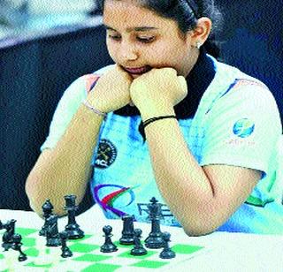 Puneer 'Ascensis' Chess Before World 'Thaw' | पुणेरी ‘आकांक्षे’पुढती बुद्धिबळ‘विश्व’ ठेंगणे