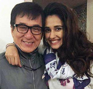 'Romance' to accompany Jackie Chan in MS Dhoni's direction | एमएस धोनीमधील दिशा जॅकी चॅन सोबत करणार 'रोमान्स'