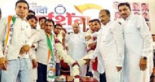50 percent new faces in NCP get opportunity | राष्ट्रवादीत ५० टक्के नव्या चेहऱ्यांना संधी 50 percent new faces in NCP get opportunity | राष्ट्रवादीत ५० टक्के नव्या चेहऱ्यांना संधी