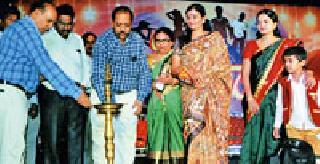 Artificial excellence in 'Yavatmal Festival' | ‘यवतमाळ फेस्टिवल’मध्ये कलागुणांची उधळण Artificial excellence in 'Yavatmal Festival' | ‘यवतमाळ फेस्टिवल’मध्ये कलागुणांची उधळण