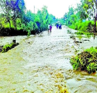 Latur again split the sky again | लातूरवर पुन्हा आभाळ फाटले