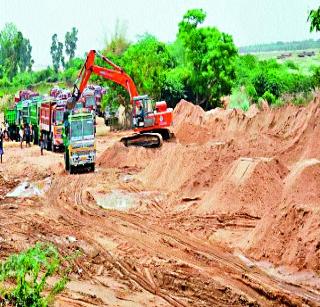 Ban on illegal sand traffic! | अवैध वाळू वाहतुकीवर बंदी!