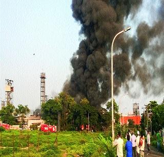 The fire broke out in a factory fire | भीषण आगीत कारखाना जळून खाक