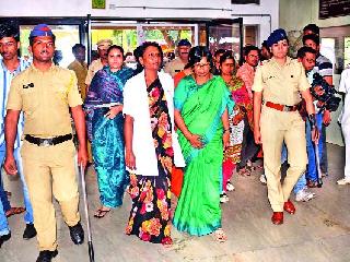 The president of the Women's Commission in Nashik | महिला आयोगाच्या अध्यक्ष नाशिकमध्ये The president of the Women's Commission in Nashik | महिला आयोगाच्या अध्यक्ष नाशिकमध्ये