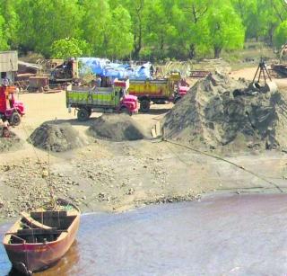 Sand smuggling | वाळू तस्करी समाजविघातक गुन्हा