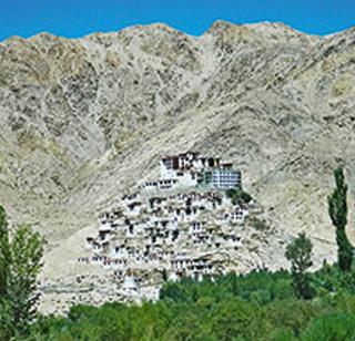 War and Buddha's Ladakh | युद्धांचा आणि बुद्धाचा लडाख