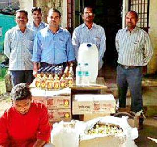 Fake liquor purchases by state excise department | राज्य उत्पादन शुल्क विभागाने पकडली बनावट दारु