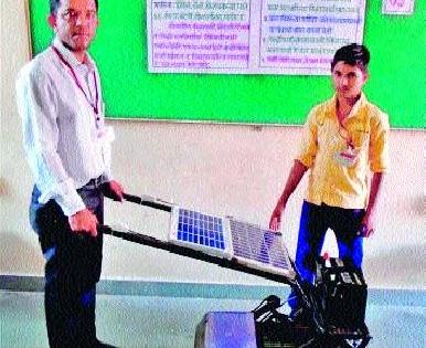 Solar Minioter, created by science teacher of Dhamangaon | धामणगावच्या विज्ञान शिक्षकाने बनविले ‘सोलर मिनीरोटर