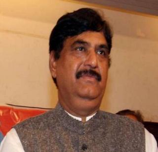 Case against accused driver Gopinath Munde's death | गोपीनाथ मुंडेंच्या मृत्यू प्रकरणी आरोपी चालकावर चालणार खटला