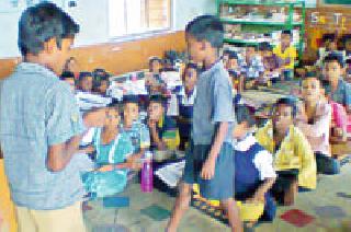 Student teacher in Govindpur | गोविंदपूरमध्ये विद्यार्थी शिक्षकांच्या भूमिकेत Student teacher in Govindpur | गोविंदपूरमध्ये विद्यार्थी शिक्षकांच्या भूमिकेत
