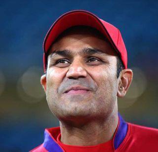 Sehwag turns down the English key | सेहवागने पुन्हा काढली इंग्रजांची कळ...