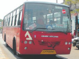 Four depots in 34 acres of land for city bus | शहर बससाठी ३४ एकर जागेत चार डेपो