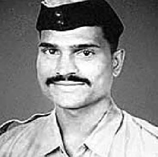 So far four police martyrs on duty | आतापर्यंत कर्तव्यावरील चार पोलीस शहीद