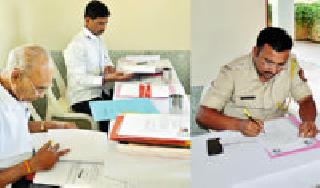 Testing by Jury Board of the Sakhi Samman Award Proposals | सखी सन्मान पुरस्कार प्रस्तावांचे ज्युरीज मंडळाकडून परीक्षण Testing by Jury Board of the Sakhi Samman Award Proposals | सखी सन्मान पुरस्कार प्रस्तावांचे ज्युरीज मंडळाकडून परीक्षण