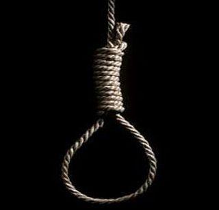 Excited! Wife's Suicide as husband does not give time | खळबळजनक ! पती वेळ देत नाही म्हणून पत्नीची आत्महत्या