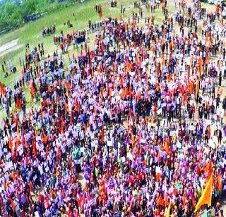 Maratha silent march in Palghar's unprecedented participation of women power | पालघरच्या मराठा मूक मोर्चात स्त्रीशक्तीचा अभूतपूर्व सहभाग