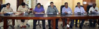 The income tax department's eye on suspected cash transactions will remain | संशयित रोख व्यवहारावर राहणार आयकर विभागाची नजर